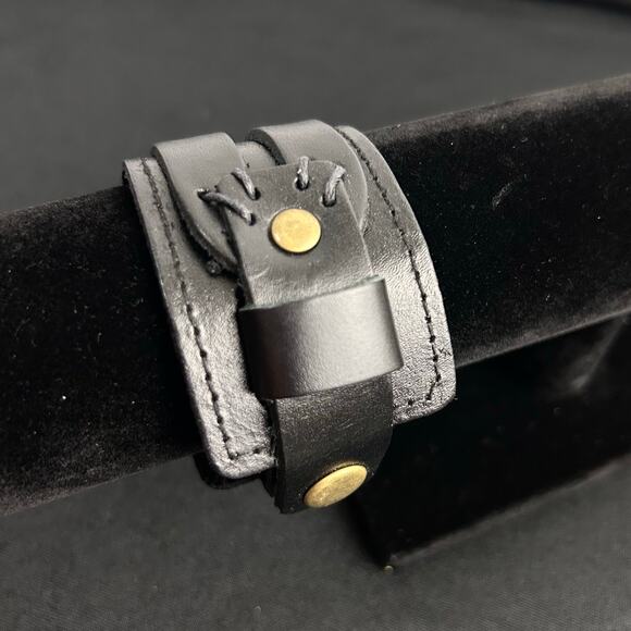 Black Leather Adjustable Snap Cuff Bracelet - Picture 2 of 9